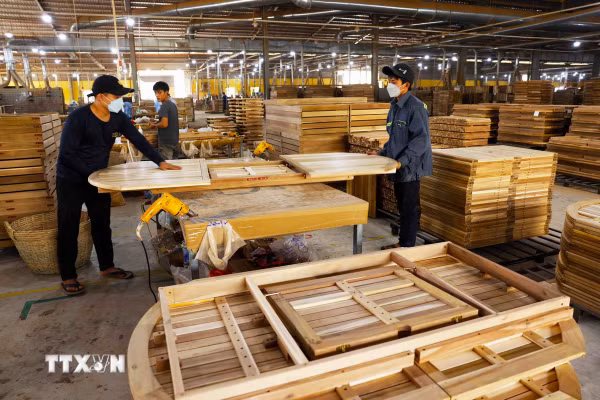 Phát triển chuỗi cung ứng Việt Nam-Ba Lan trong sản xuất đồ gỗ nội thất
