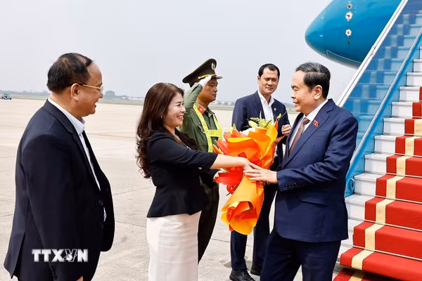 Chủ tịch Quốc hội Trần Thanh Mẫn về đến Hà Nội, kết thúc tốt đẹp chuyến thăm chính thức Trung Quốc