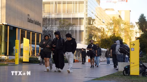 Australia rà soát lại quy định thị thực đối với du học sinh