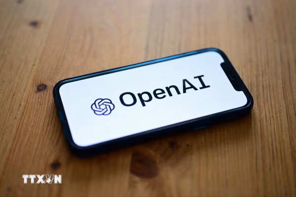 OpenAI gửi cảnh báo đến hơn 100 tổ chức