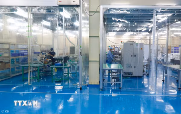 Việt Nam-Singapore thúc đẩy hợp tác đào tạo nhân lực bán dẫn
