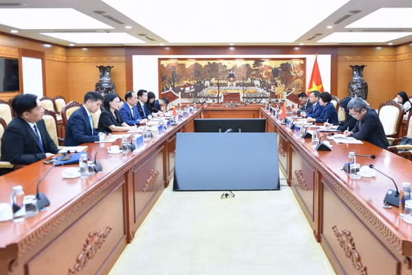 Việt Nam-Trung Quốc: Thúc đẩy hợp tác kinh tế, đầu tư, tài chính