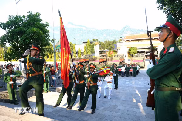 Tuyên Quang: Đón các anh về trong vòng tay nhân dân