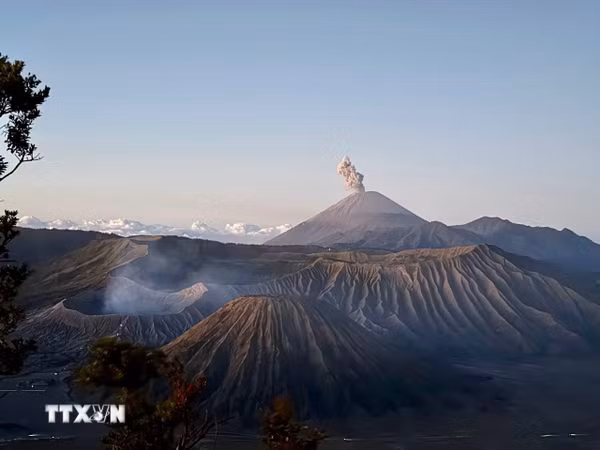 Indonesia liên tục ghi nhận các đợt phun trào núi lửa và động đất