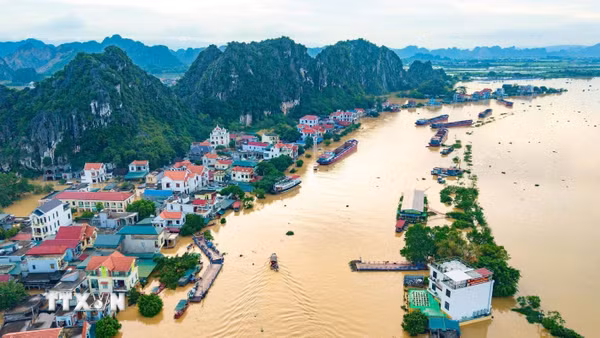 Ninh Bình: Bảo đảm an toàn cho học sinh trong mùa mưa lũ