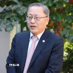 Ông Trương Kiến Quốc cho rằng chuyến thăm cũng tạo điều kiện thúc đẩy hợp tác kinh tế theo hướng nâng cao chất lượng, mở rộng sang các lĩnh vực mới như kết nối hạ tầng, trí tuệ nhân tạo (AI), kinh tế số, năng lượng sạch... (Ảnh: Quang Hưng/TTXVN)