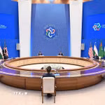 Ngoại trưởng các nước Kyrgyzstan, Kazakhstan, Uzbekistan, Turkmenistan, Tajikistan và Ngoại trưởng Mỹ Marco Rubio tại Hội nghị Ngoại trưởng C5+1 ở Samarkand (Uzbekistan), ngày 19/10/2026. (Ảnh: AA/TTXVN phát)