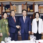 Chủ tịch Quốc hội Trần Thanh Mẫn và Phu nhân dự tiệc chiêu đãi do Chủ tịch Quốc hội Hàn Quốc Cho Jeong Sik và Phu nhân chủ trì. (Ảnh: Doãn Tấn/TTXVN)