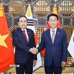 Chủ tịch Quốc hội Trần Thanh Mẫn và Chủ tịch Quốc hội Hàn Quốc Cho Jeong Sik. (Ảnh: Doãn Tấn/TTXVN)