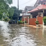 Khu Rom Klao, quận Lat Krabang, Bangkok ngập nặng trưa 26/9. (Ảnh: Trang Nhung/TTXVN)