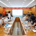 Quang cảnh buổi trao đổi, chia sẻ kinh nghiệm. (Ảnh: Kim Anh/TTXVN)