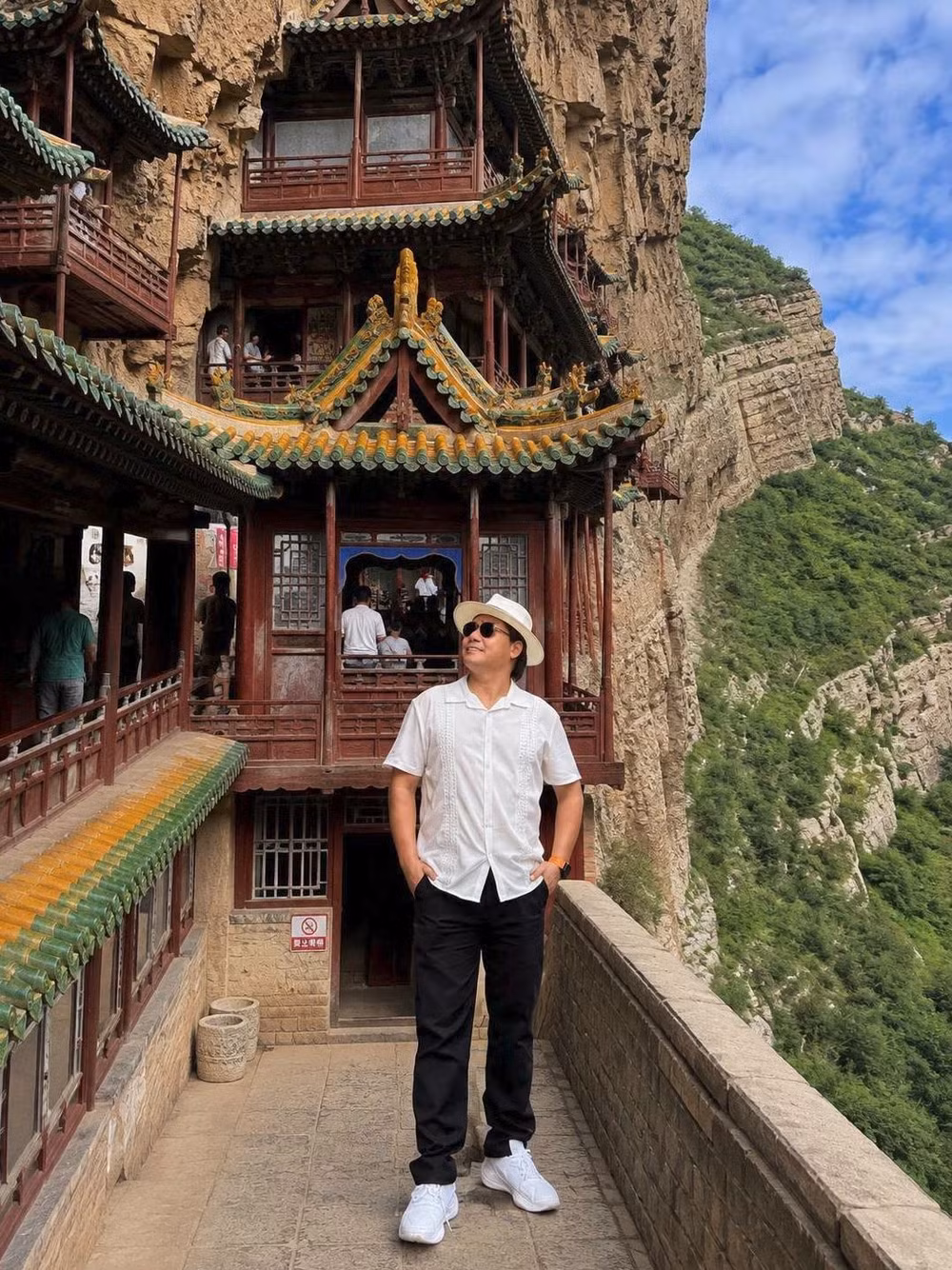 huyen-khong-son-tu.jpg