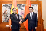 Chủ tịch Quốc hội Trần Thanh Mẫn hội kiến Chủ tịch Chính hiệp toàn quốc Trung Quốc Vương Hộ Ninh. (Ảnh: Doãn Tấn/TTXVN)