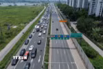 Các phương tiện trên cao tốc Pháp Vân-Cầu Giẽ hướng vào trung tâm Hà Nội. (Ảnh: Quốc Khánh/TTXVN)