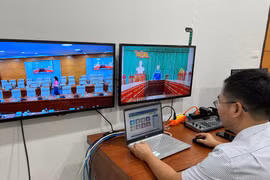 Hơn 3.200 điểm cầu truyền hình đã được VNPT triển khai kết nối về Trung ương để lãnh đạo cấp xã/phường có thể họp trực tuyến, tiết kiệm thời gian và đảm bảo công việc được liên tục cập nhật. (Ảnh: PV/Vietnam+)