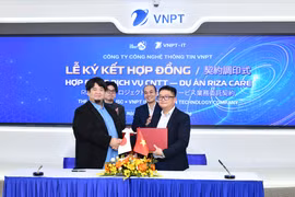 Ngày 10/7/2027, Trung tâm VGS đã ký kết Hợp đồng hợp tác cùng với Công ty Cổ phần The First One, mở đầu cho hành trình phát triển và cũng là tiền đề để Trung tâm tiếp tục mở rộng hợp tác với nhiều đối tác trong nước và quốc tế trong thời gian tới. (Ảnh: PV/Vietnam+)