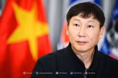 Huấn luyện viên Kim Sang-sik sớm trở lại Việt Nam để chuẩn bị cho những mục tiêu mới trong năm 2025. (Ảnh: VFF)