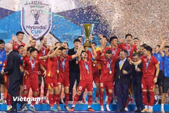 Quang Hải cùng đội tuyển Việt Nam bảo vệ thành công chức vô địch ASEAN Cup 2026. (Ảnh: Việt Anh/Vietnam+)
