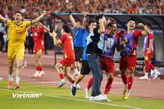Hoà 2-2 ở Mỹ Đình, tuyển Việt Nam bảo vệ thành công ngôi vương ASEAN Cup 