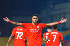 Leo Artur ghi bàn mở tỷ số trong chiến thắng 2-0 của Công an Hà Nội trước Hồng Lĩnh Hà Tĩnh ở vòng 1 V-League 2026/27. (Ảnh: CAHNFCVN)