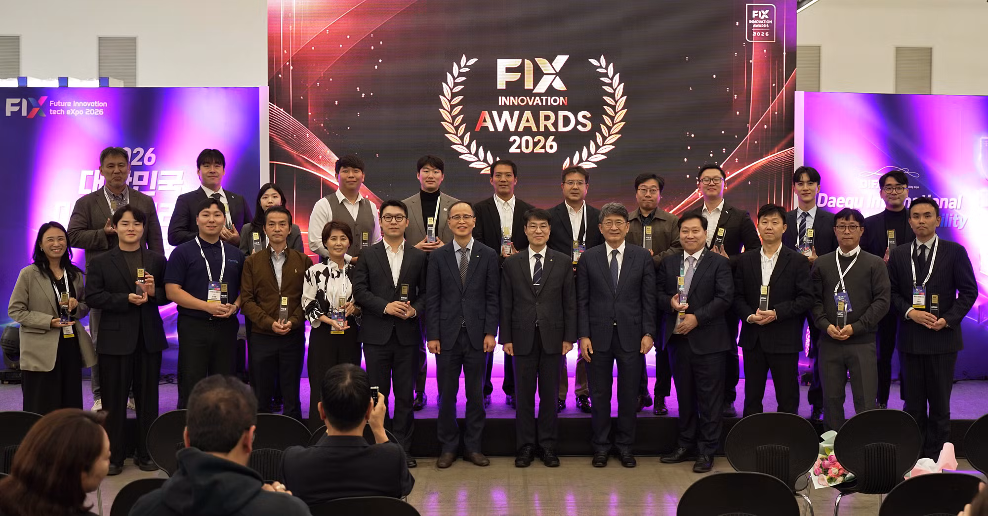 9 doanh nghiệp được vinh danh tại hạng mục Best Innovation Technology Award. (Ảnh: AVING News)