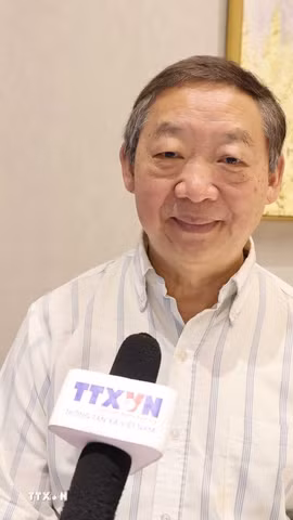 Giáo sư Chu Chấn Minh, Viện trưởng Danh dự Viện Nghiên cứu Nam Á-Đông Nam Á thuộc Viện Khoa học Xã hội tỉnh Vân Nam (Trung Quốc) trả lời phỏng vấn phóng viên TTXVN tại Trung Quốc. (Ảnh: Công Tuyên/TTXVN)