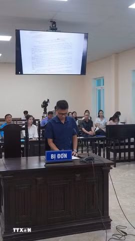 Các bên đương sự trình bày tại Tòa. (Ảnh: Kim Anh/TTXVN)