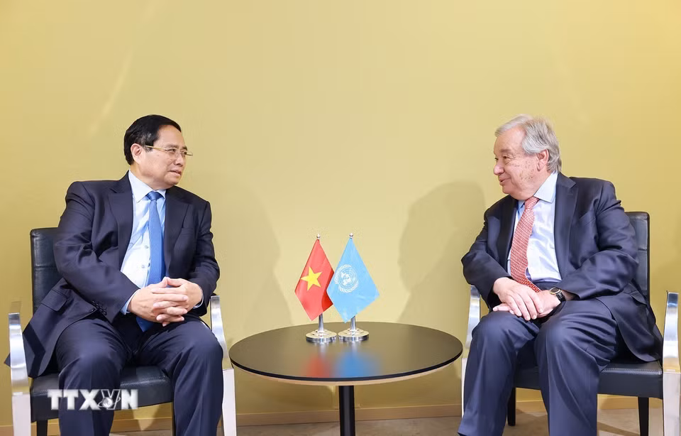 Thủ tướng Phạm Minh Chính hội kiến Tổng Thư ký Liên hợp quốc Antonio Guterres. (Ảnh: Dương Giang/TTXVN)