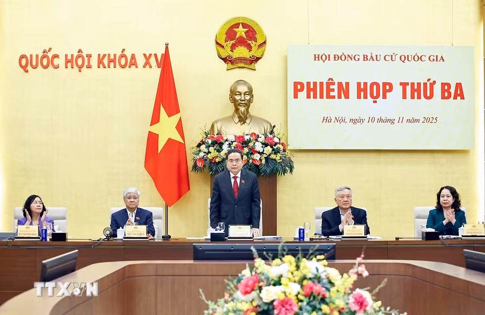 Chủ tịch Quốc hội Trần Thanh Mẫn, Chủ tịch Hội đồng Bầu cử quốc gia chủ trì phiên họp. (Ảnh: Doãn Tấn/TTXVN)