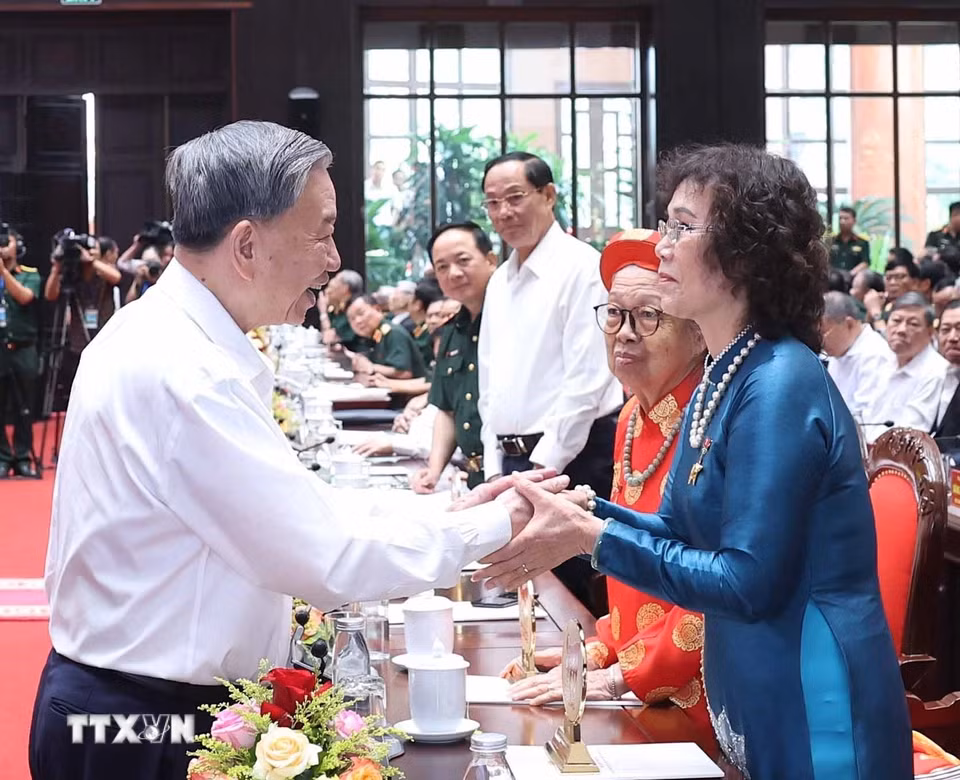 Tổng Bí thư Tô Lâm và các đại biểu. (Ảnh: Thống Nhất/TTXVN)