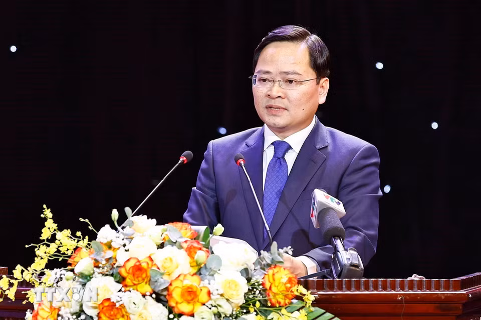 Bí thư Tỉnh ủy, Trưởng Đoàn đại biểu Quốc hội tỉnh Bắc Ninh Nguyễn Anh Tuấn phát biểu khai mạc. (Ảnh: Doãn Tấn/TTXVN)