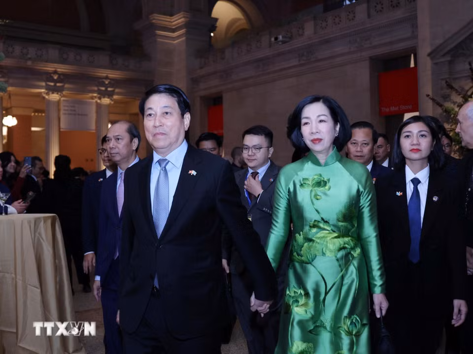 Chủ tịch nước Lương Cường và Phu nhân chủ trì Lễ kỷ niệm 80 năm Quốc khánh nước Cộng hòa xã hội chủ nghĩa Việt Nam (2/9/1945-2/9/2025) tại New York, Hoa Kỳ. (Ảnh: Lâm Khánh/TTXVN)