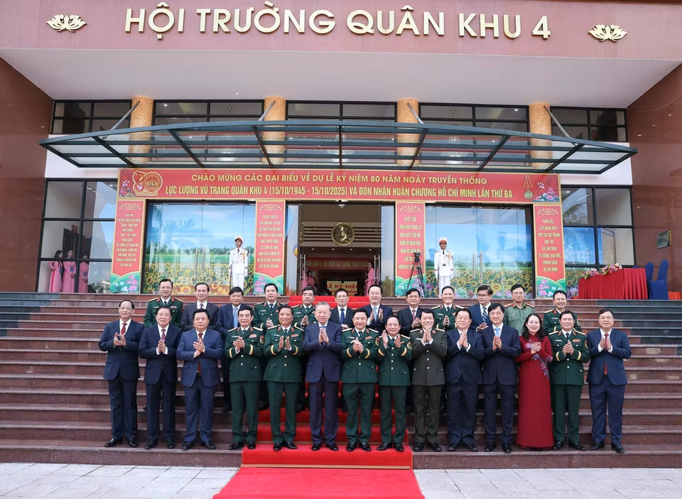 Tổng Bí thư Tô Lâm và các đại biểu. (Ảnh: Thống Nhất/TTXVN)