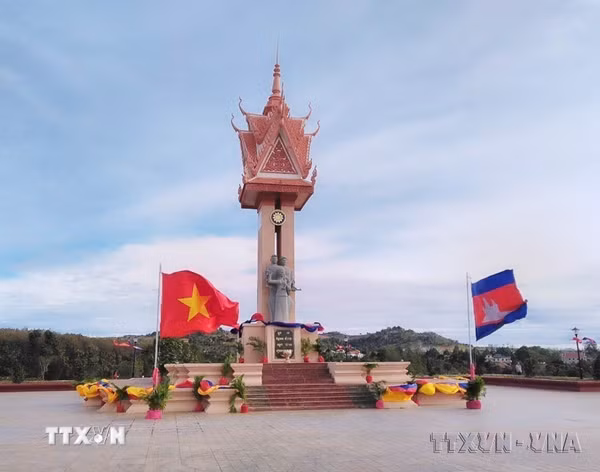 Quan hệ Việt Nam-Campuchia phát triển mạnh mẽ trong giai đoạn mới