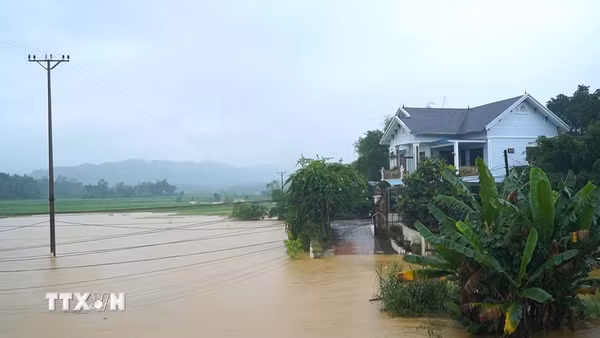 Thanh Hóa: Nước sông dâng cao, chủ động sơ tán 191 hộ trong tổng số 734 khẩu đến nơi an toàn