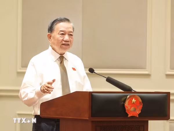 Tổng Bí thư, Chủ tịch nước Tô Lâm gặp mặt các nữ đại biểu Quốc hội khóa XVI
