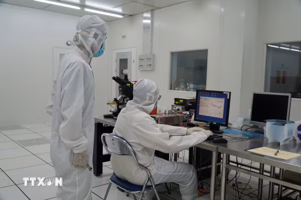 Thúc đẩy liên kết viện-trường Đại học với doanh nghiệp trong phát triển KH-CN