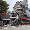 Ngôi nhà 2 tầng đang sửa chữa thì xảy ra tai nạn đáng tiếc. (Ảnh: Hùng Mạnh/TTXVN)