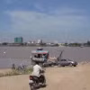 Mực nước trên Biển Hồ Tonle Sap xuống rất thấp. (Ảnh: TTXVN)