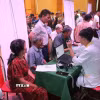 Lực lượng chức năng tổ chức thu nhận mẫu ADN của các thân nhân liệt sỹ trên địa bàn tỉnh Thái Nguyên. (Ảnh: Vũ Hoàng Giang/TTXVN)
