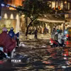 Thành phố Hồ Chí Minh xác định 50 vị trí ngập nặng, riêng cơn mưa lớn chiều và tối 30/9 gây ngập nặng 12 tuyến đường. (Ảnh: Hồng Đạt/TTXVN)