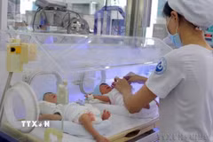 Sinh con ngoài 40 tuổi - y học phát triển nhưng khó vượt qua giới hạn sinh học
