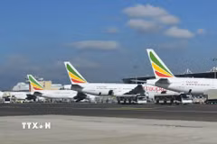 Máy bay của Ethiopian Airlines tại sân bay quốc tế Bole, thủ đô Addis Ababa, Ethiopia. (Ảnh: Phi Hùng/TTXVN)