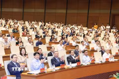 Tổng Bí thư Tô Lâm, Chủ tịch nước Lương Cường, Thủ tướng Phạm Minh Chính, Chủ tịch Quốc hội Trần Thanh Mẫn cùng các lãnh đạo Đảng, Nhà nước; lãnh đạo các Ban, bộ, ngành dự hội nghị tại điểm cầu chính Hội trường Diên Hồng, Nhà Quốc hội. (Ảnh: Thống Nhất/TTXVN)