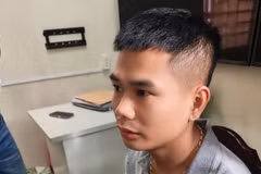 Đối tượng Đỗ Văn Hưng tại Cơ quan điều tra. (Ảnh: Công an Hưng Yên)