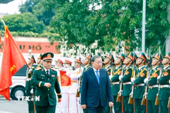 Tổng Bí thư, Chủ tịch nước Tô Lâm, Bí thư Quân ủy Trung ương, dự Lễ đón nhận Danh hiệu Anh hùng Lực lượng vũ trang Nhân dân của Quân khu 5. (Ảnh: Thống Nhất/TTXVN)