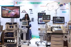 Triển lãm trang thiết bị y tế bên lề Diễn đàn Phát triển y tế tư nhân Việt Nam năm 2026. (Ảnh: Đinh Hằng/TTXVN)