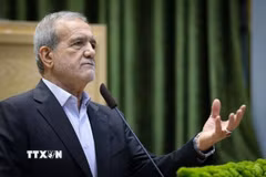 Tổng thống Iran Masoud Pezeshkian. (Ảnh: IRNA/TTXVN)
