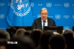 Tổng Thư ký Liên hợp quốc Antonio Guterres phát biểu tại cuộc họp báo ở New York, Mỹ. (Ảnh: THX/TTXVN)