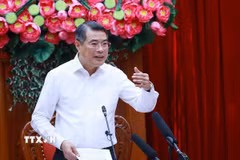 Thủ tướng Lê Minh Hưng chủ trì làm việc với Ban Thường vụ Tỉnh uỷ Vĩnh Long. (Ảnh: Dương Giang/TTXVN)